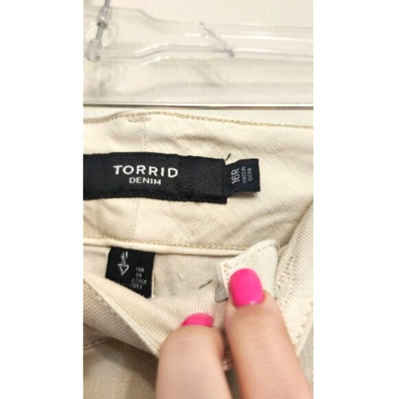 NWT TORRID Denim 16R Skinny Mid-Rise Button Zip Fly Cream Plus Jegging Jeans - Picture 6 of 12
